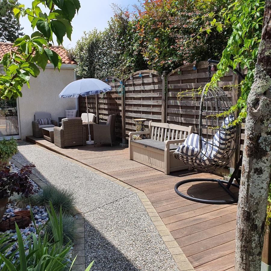 Le Petit Manoir Bed & Breakfast Vaux-sur-Mer Exterior foto