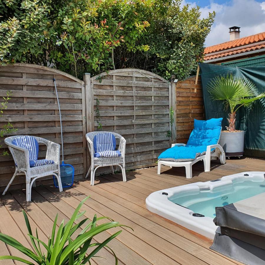 Le Petit Manoir Bed & Breakfast Vaux-sur-Mer Exterior foto