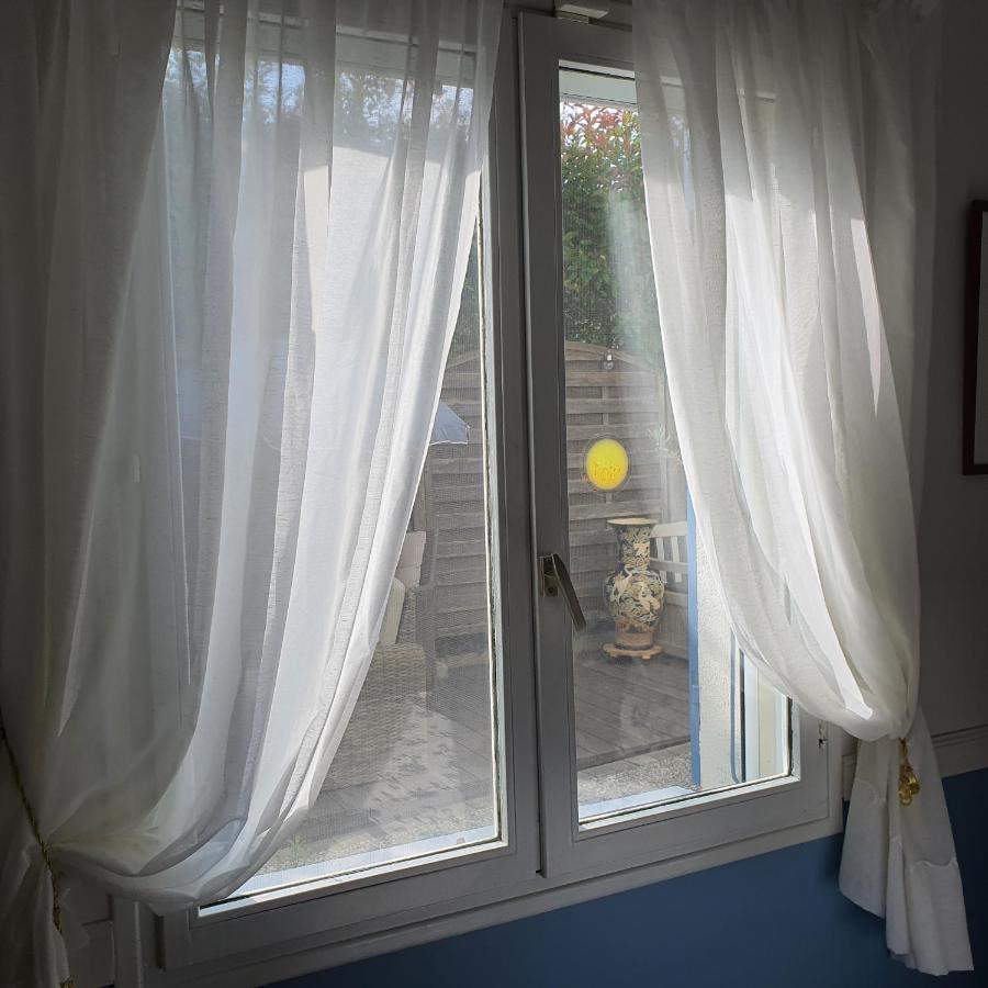 Le Petit Manoir Bed & Breakfast Vaux-sur-Mer Exterior foto