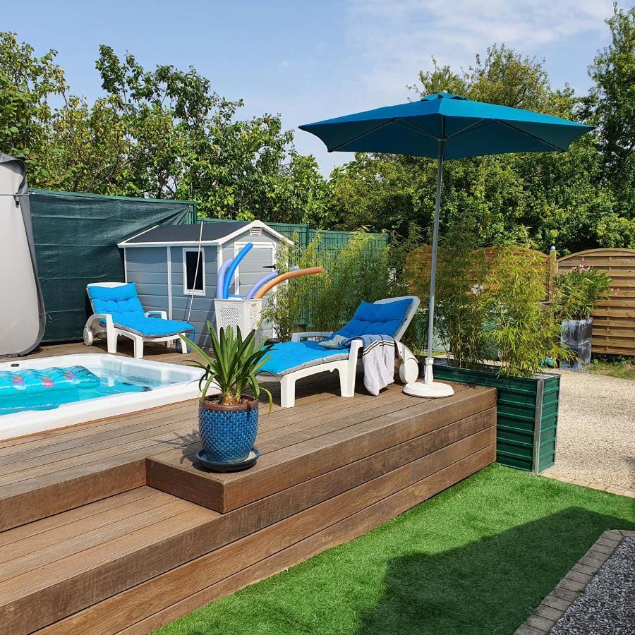 Le Petit Manoir Bed & Breakfast Vaux-sur-Mer Exterior foto